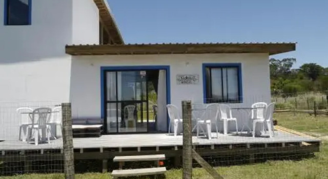 Radhika Hostel, Rezerwuj Hostel Hotele w La Pedrera z basenem, Basen