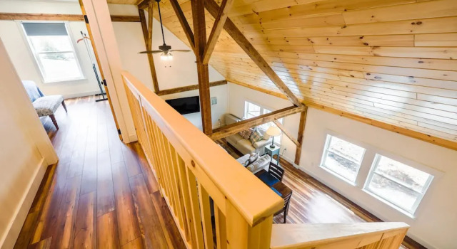 Апартаменты Historic Barn Suites