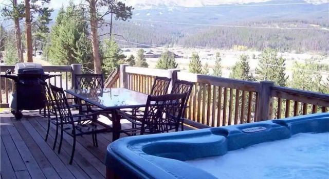 Powder Moose Villa 5 Br home by RedAwning