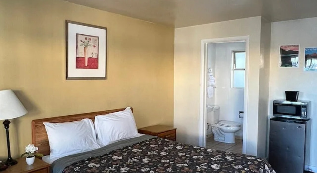Четырёхместный номер Standard Marco Polo Motel