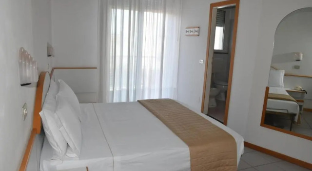 Двухместный номер Standard с балконом Universal Hotel & Homes
