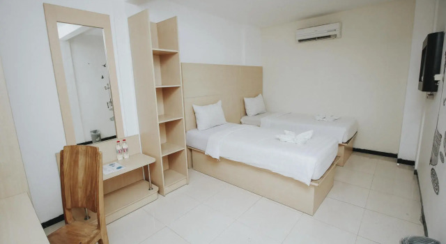 New Hotel Lilik, Book Hotel Hotels in Gedongtengen with Breakfast, Breakfasts