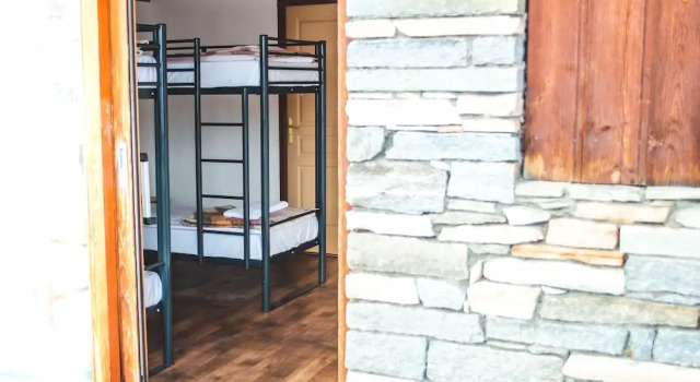 Кровать в общем номере с видом на горы Hideout Tignes - Hostel