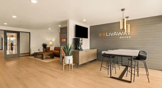 LivAway Suites Nashville-Smyrna, 预订 酒店 士麦那 田纳西州