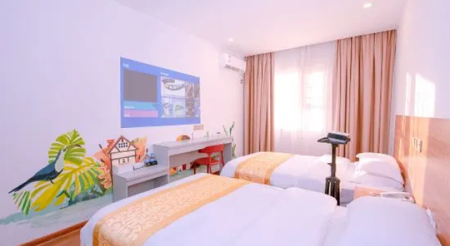 Dragon Star Hotel (Jincheng Central Pedestrian Street Store)