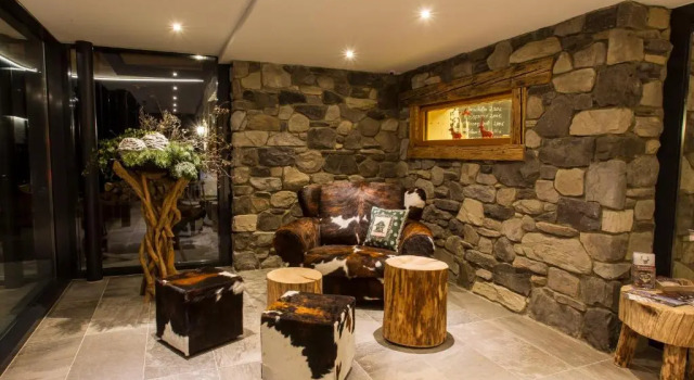 Ferienapartmenthaus Brunnenhof, Book Lejlighed Hoteller i Oberstdorf med pool, Swimmingpool