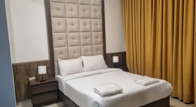 Charming Amman Apartment With Central Air-con & Street Parking