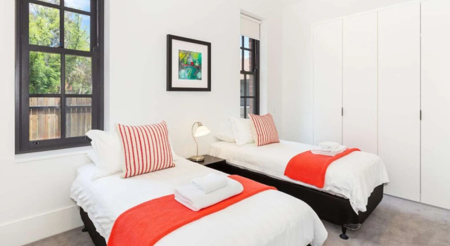 Апартаменты Class, Style and Location in Carlton
