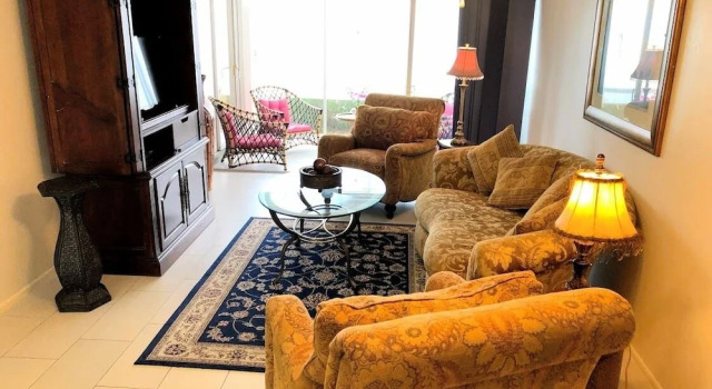 Olde Naples Condo #805, Забронировать Отель Нейплс Southwest Florida, рядом с Lowdermilk Beach