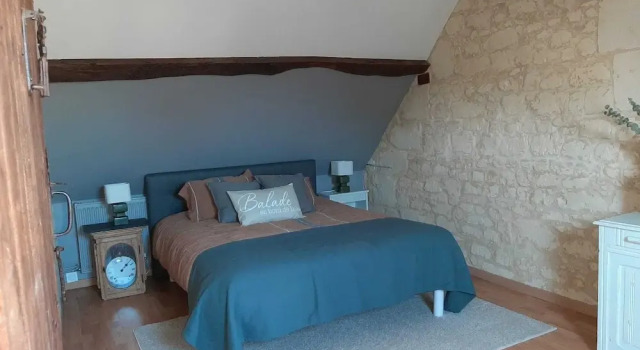 Au Pied Du Lavoir, Rezerwuj Bed and Breakfast Gennes-Val-de-Loire 
