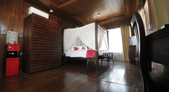 Sylvia Beach Villa