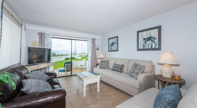 Maria's Lovely Beachfront home, Rezerwuj Hotel Flagler Beach Floryda