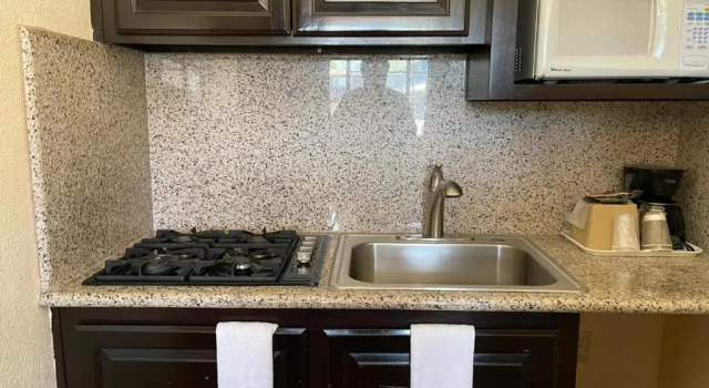 Люкс Riverside Inn & Suites Santa Cruz