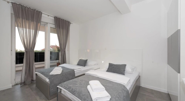 Апартаменты Luxury с 2 комнатами с балконом Villa Magnifica apartments with pool
