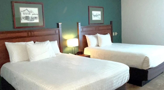 Четырёхместный номер Standard Boothill Inn and Suites