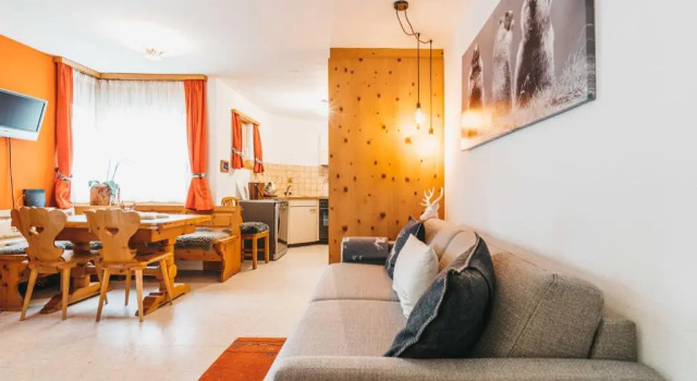 Charming 4 bed flat in Flims, Book Hotel Flims 