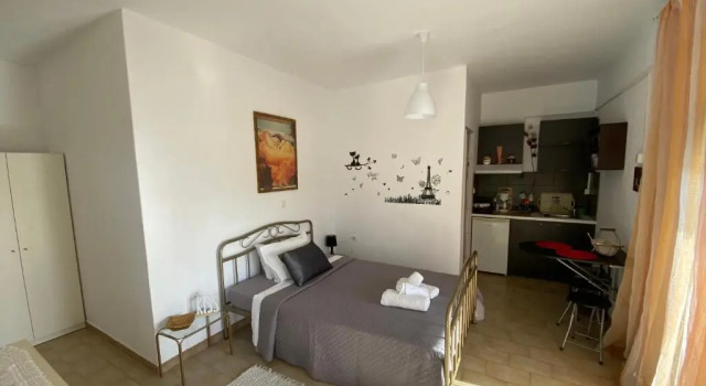 Студия Elenas Apartments