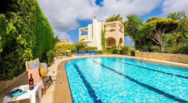 Villa Vaso in Roussospiti