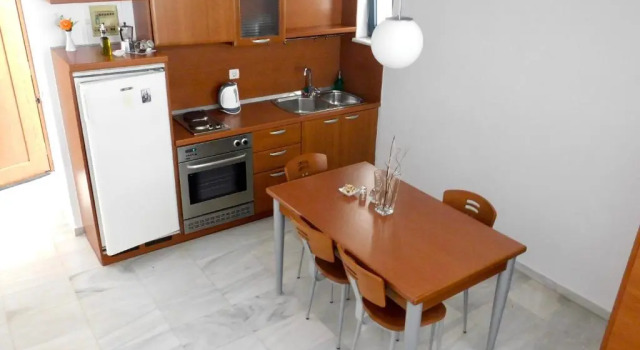Номер Standard с балконом Elizabeth Suites