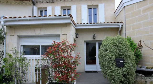 Villa Pomerol au coeur des vignes, Buchen Sie Villa Pomerol 