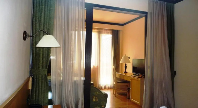 Семейный номер Deluxe с балконом Hotel Orphey