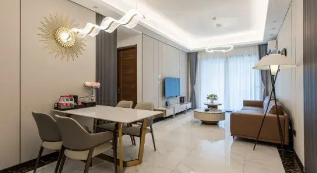 Люкс с 3 комнатами с балконом и с видом на город Weier Century Hotel (Dayuecheng Sanya Romance Park)