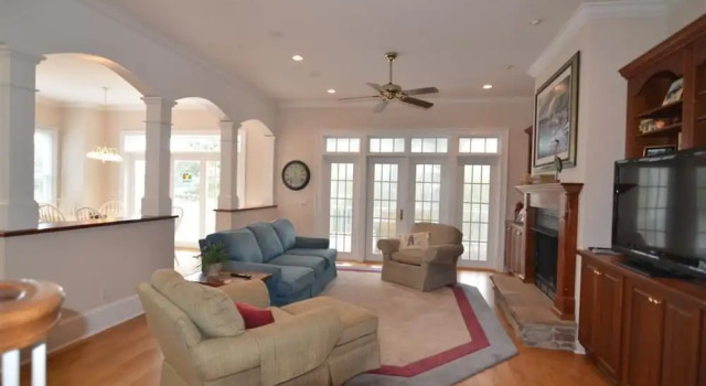 Blue Lagoon 4 Bedroom Home