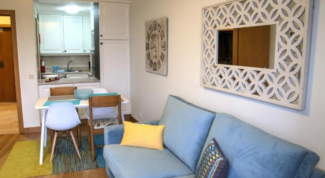 Monumental Apartments - Multi Listing, Book Apartment Hotels in Centro with a Pool, Swimming Pool