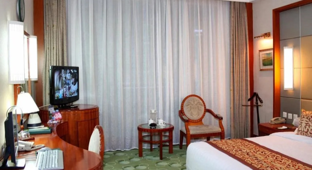 Xinghai Golf Hotel, Book Hotel Shahekou 