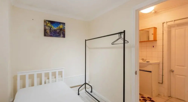 Great 2 Bed, for 3 Guests, 5 Mins to Paddington!, Забронировать Отель Отели Англии 3 звезды, 3*