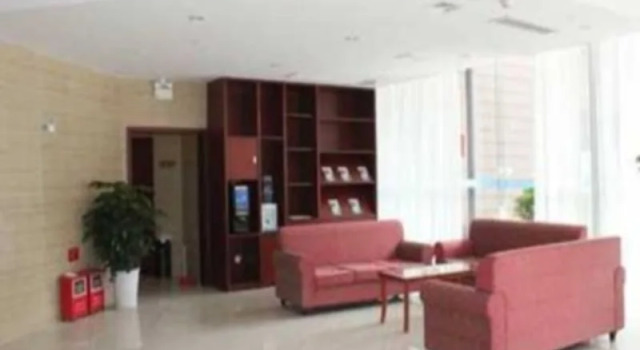 Orange Hotel Zhuhai Gongbei Port, Boek Hotel Hotels in Guangdong met parkeren, Parkeren