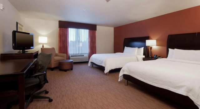Четырёхместный номер Standard Hilton Garden Inn Oklahoma City Midtown