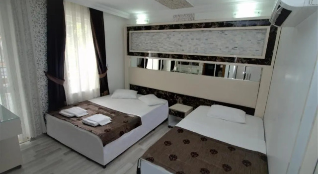 Трёхместный номер Standard Behram Hotel
