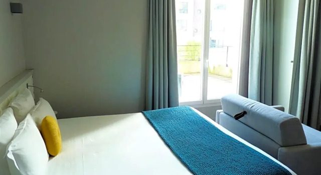 Номер Privilege Hotel Atrium by Happyculture