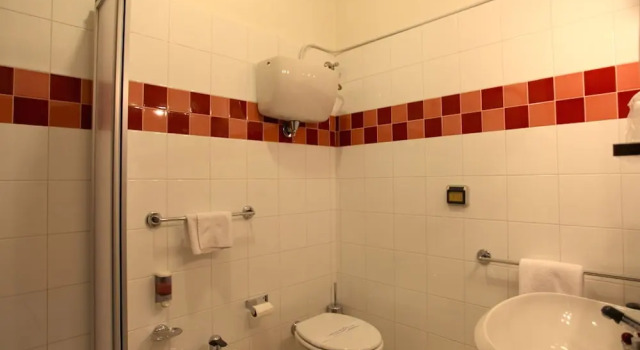 Полулюкс с балконом Euro Hotel