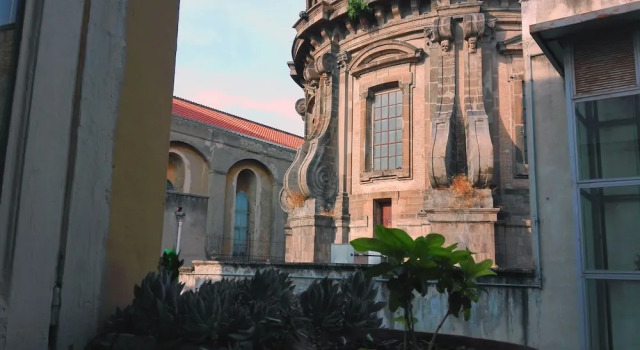 Al Duomo Di Napoli, Забронировать Отель Отели Неаполя с завтраком, рядом с Кафедральный собор Неаполя, Завтраки