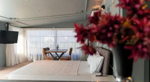 Четырёхместный номер Standard Marine Point Hotel