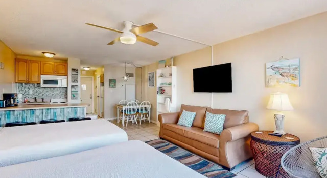 Beach Front Ocean Front Condo Top of the Gulf 516, Забронировать Апартаменты/квартира Панама-Сити Панхэндл Флорида, рядом с Загородный клуб "Сигнал Хилл"