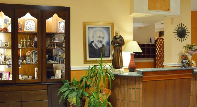 La Solaria Hotel, Забронировать Отель Сан-Джованни-Ротондо Гаргано
