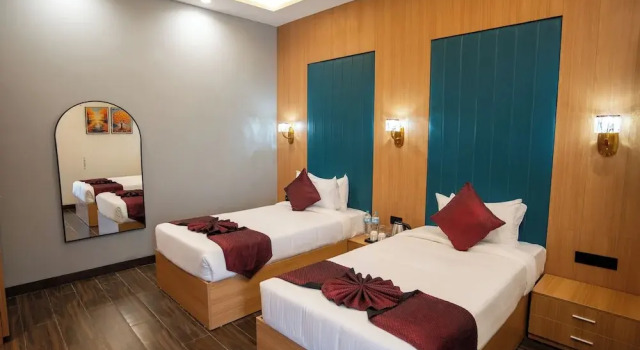 Pravasa Stay Near Luv Kush Square