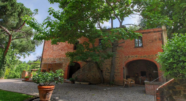 Cozy Villa in Sinalunga with Terrace, Buchen Sie Villa Villen in Sinalunga, Villa