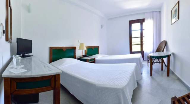 Kalidon Beach Hotel
