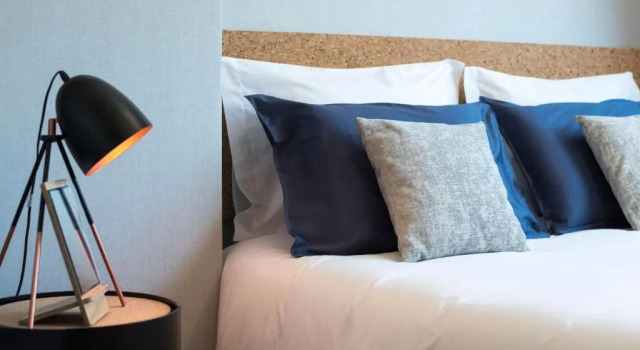 CN150 boutique studio, charming flat