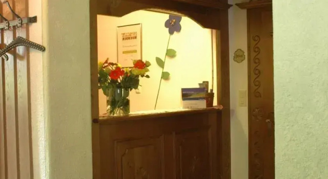 Haus Waldesruh, Забронировать Отель Лех Lech - Zürs, рядом с Горнолыжный подъемник Шлегелькопфбан