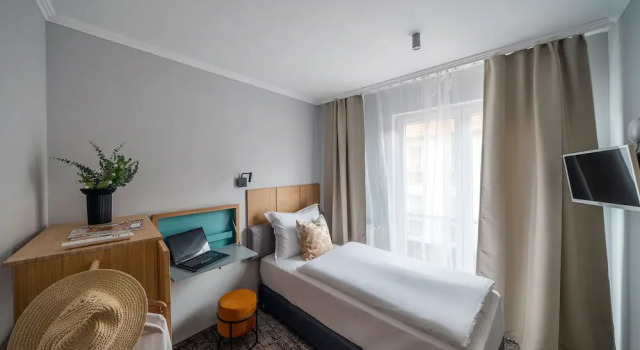 Duett - Urban Rooms, Забронировать Отель Отели Дьёр с парковкой, рядом с Győr Town Hall, Парковка