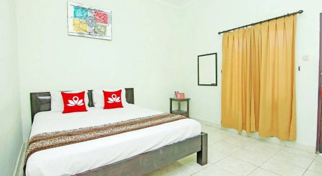 Gong Corner Guest House 2, Book Guesthouse Hotels in Mas with Parking, Parking