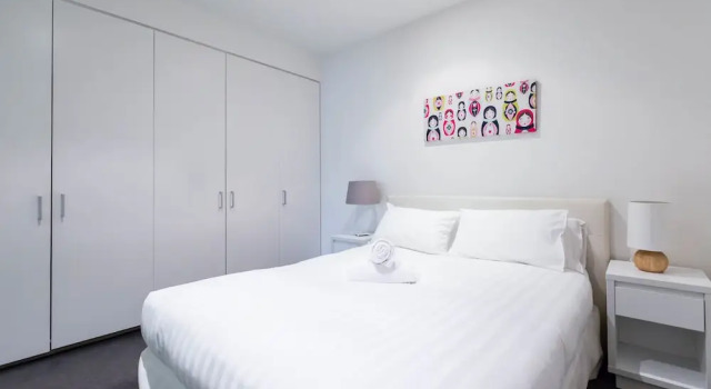 Апартаменты Premium ROBYN, 1BDR Melbourne Apartment