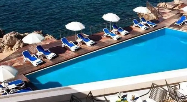 Полулюкс с видом на море Royal Palm Hotel