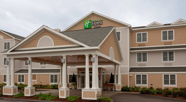 Holiday Inn Express Hotel & Suites Rochester, Varaa Hotelli Hotellit New England uima-altaalla, Uima-allas