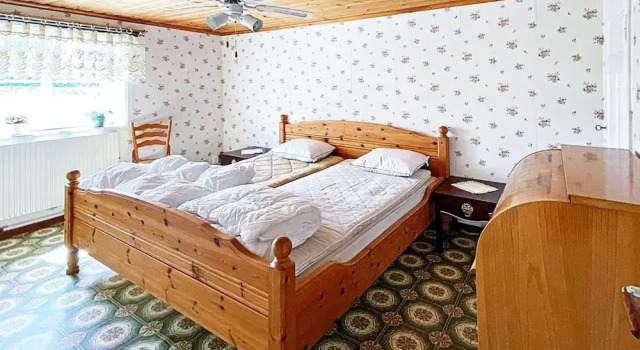 7 Person Holiday Home in Almedboda, Book Feriehus Sommerhuse i Småland, Hytte